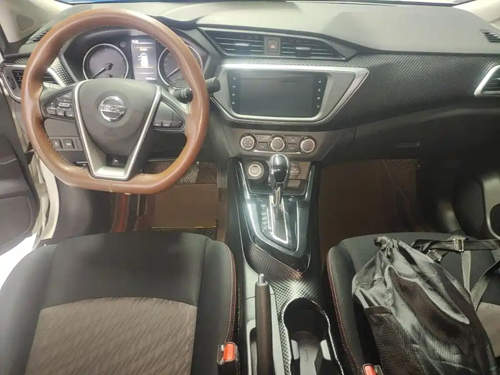 Nissan Bluebird — миниатюра 10