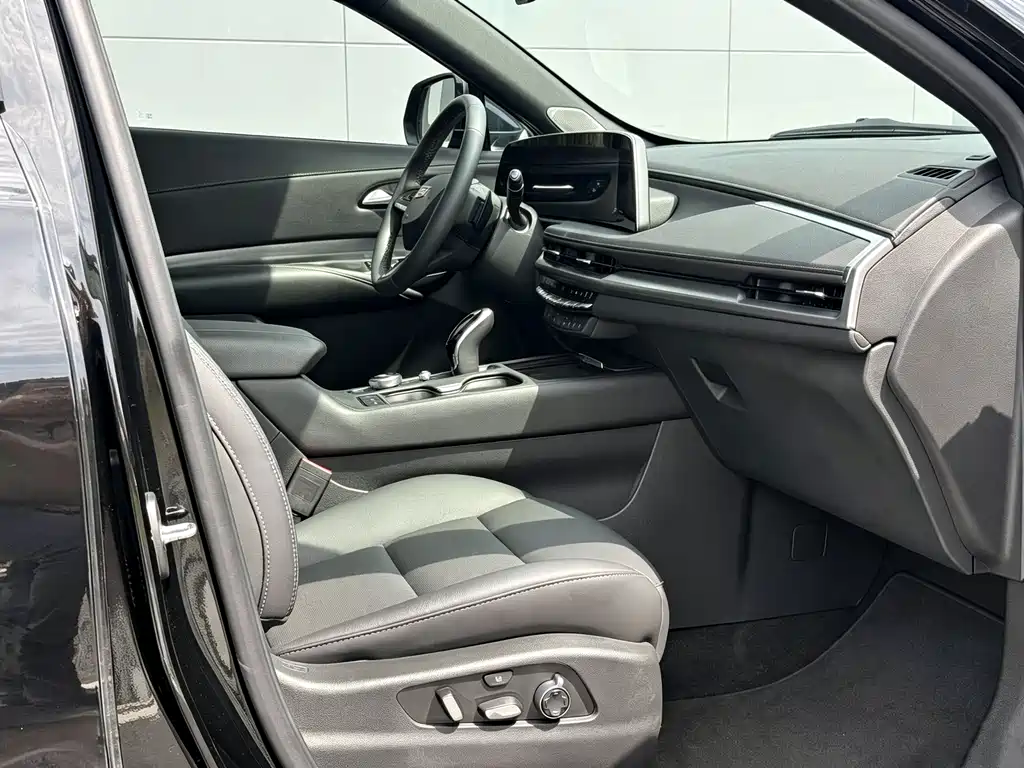 Cadillac XT4 — фотографии объявления, Фото 10