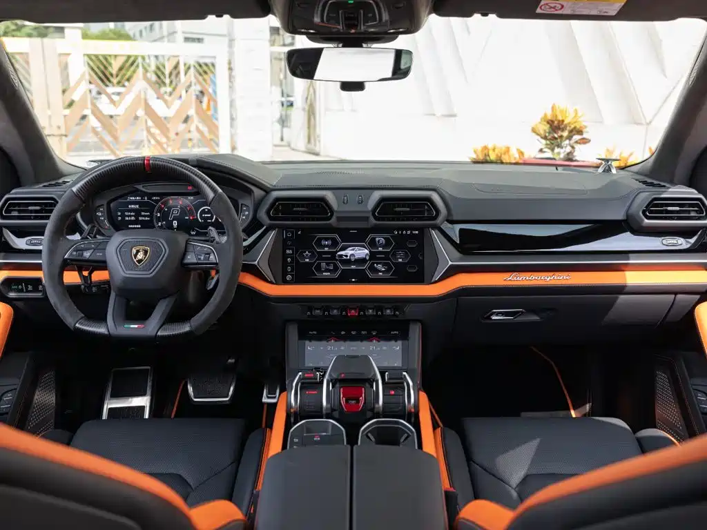 Lamborghini Urus SE — миниатюра 10