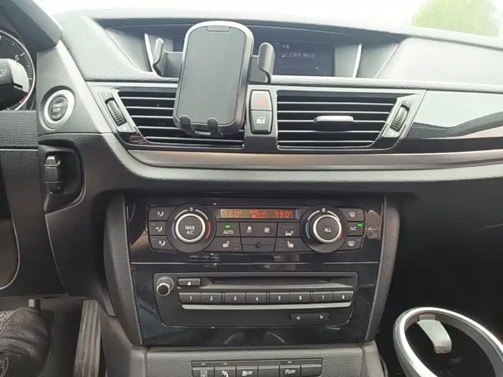 BMW X1 — миниатюра 13