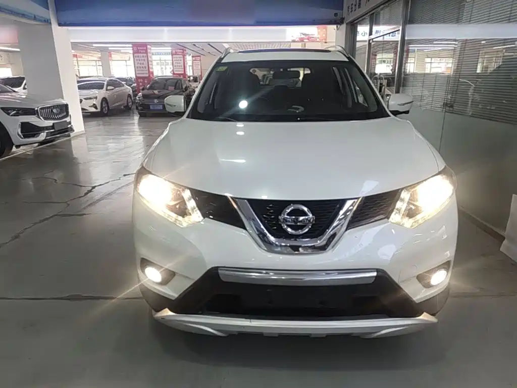 Nissan X-Trail 2015 2.0L CVT Comfort MAX 2WD