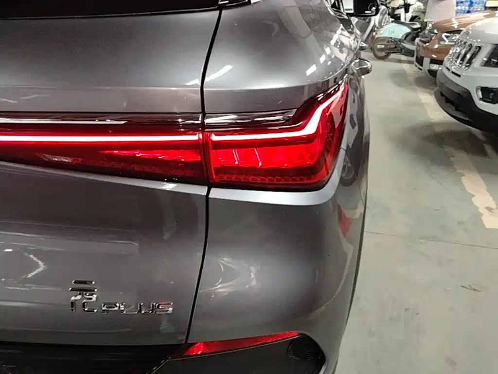 BYD Yuan Plus — миниатюра 8