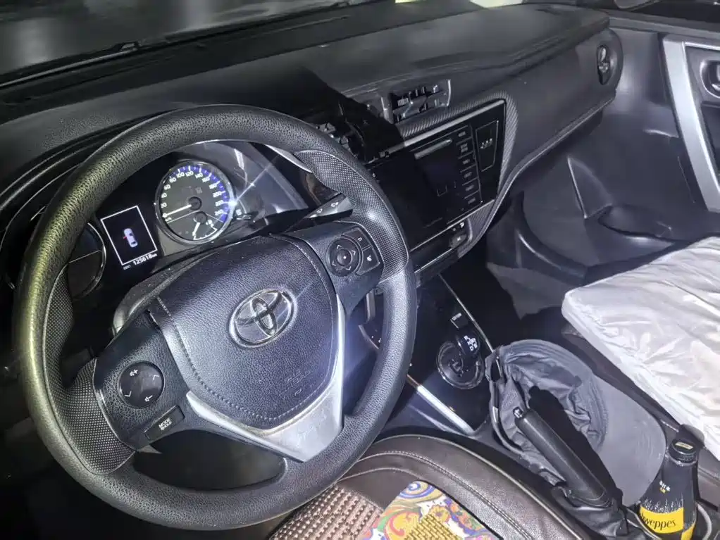 Toyota Levin Twin Engine E+ — миниатюра 8