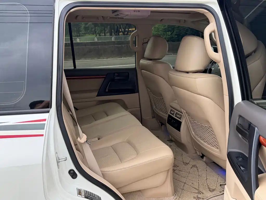 Toyota Land Cruiser 2015 4.0L V6