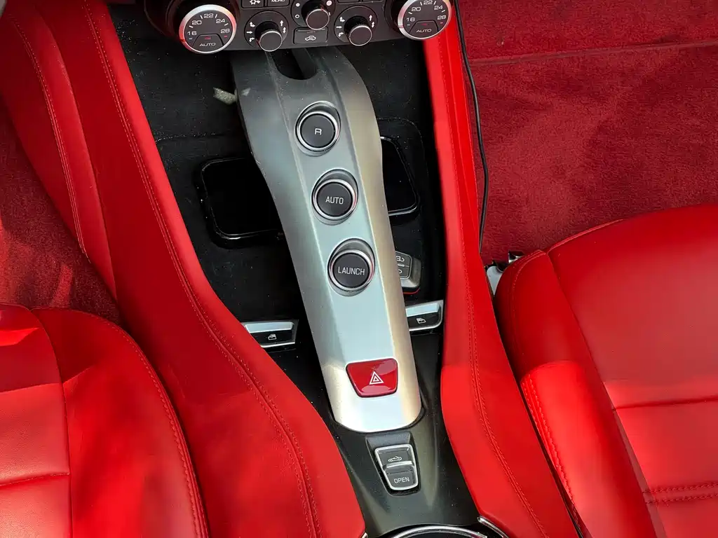 FERRARI CALIFORNIA T