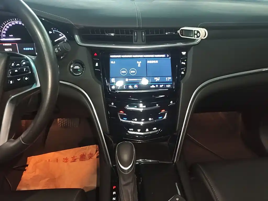 Cadillac XTS — миниатюра 13