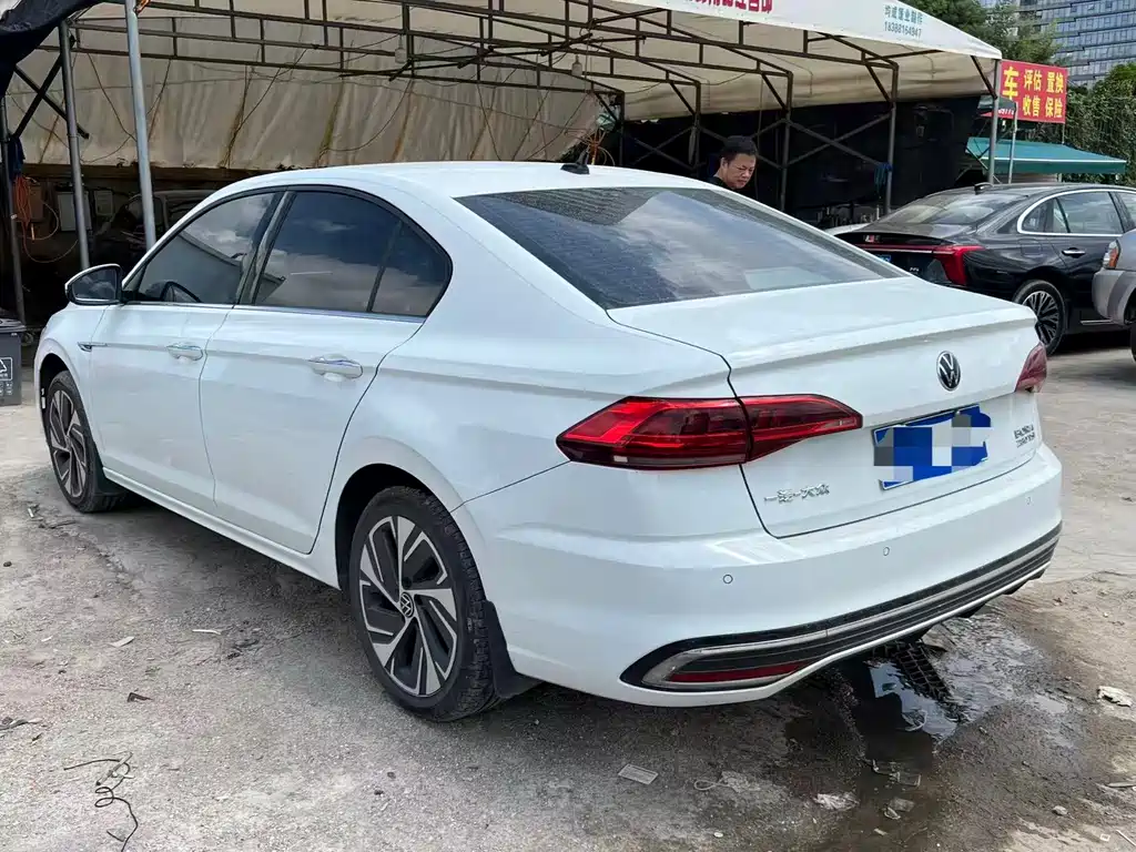 Volkswagen Bora — миниатюра 3
