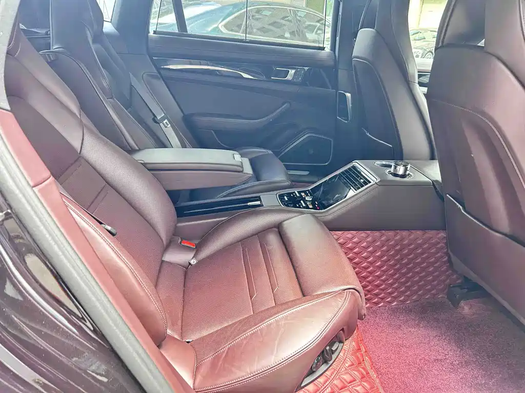 Porsche Panamera — миниатюра 10