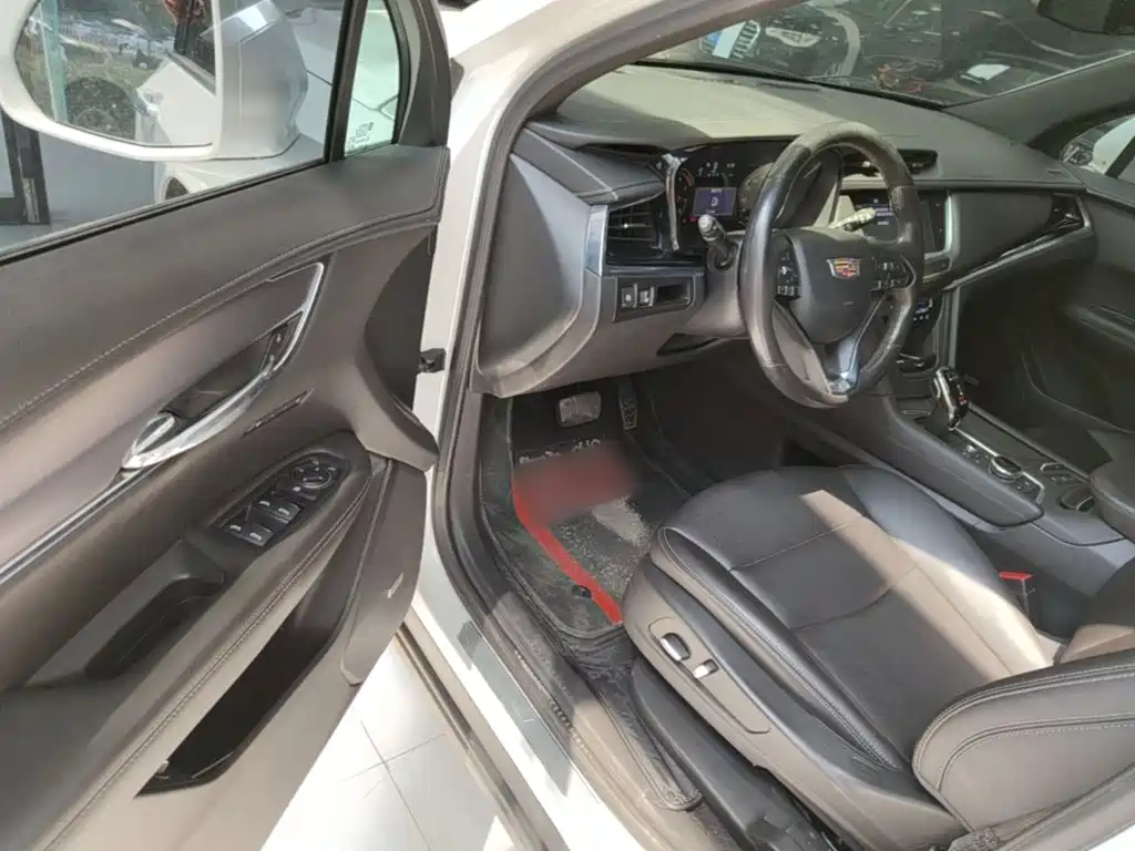 Cadillac XT6 — миниатюра 16