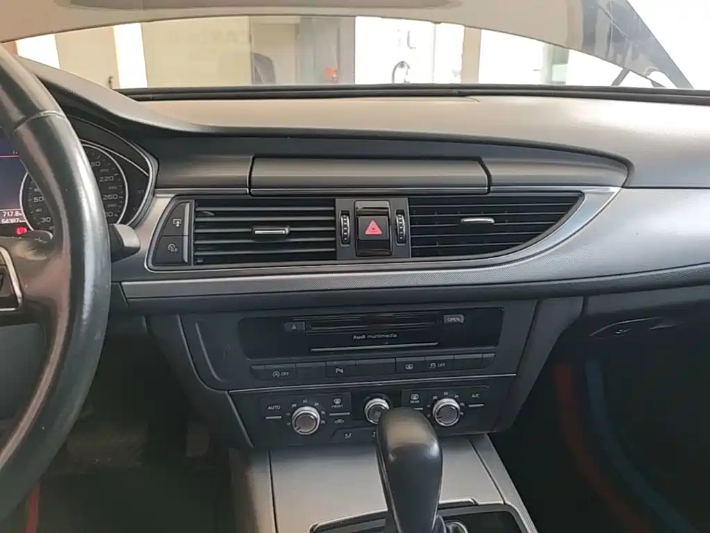 Audi A6L — миниатюра 13