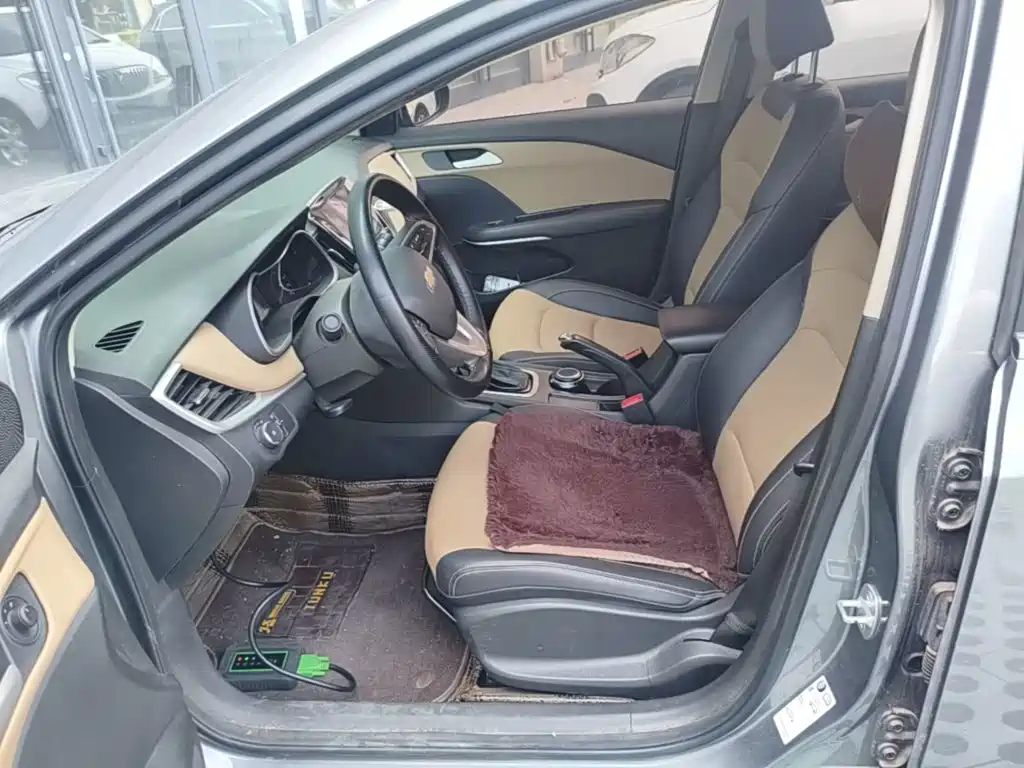 Chevrolet Monza — миниатюра 15
