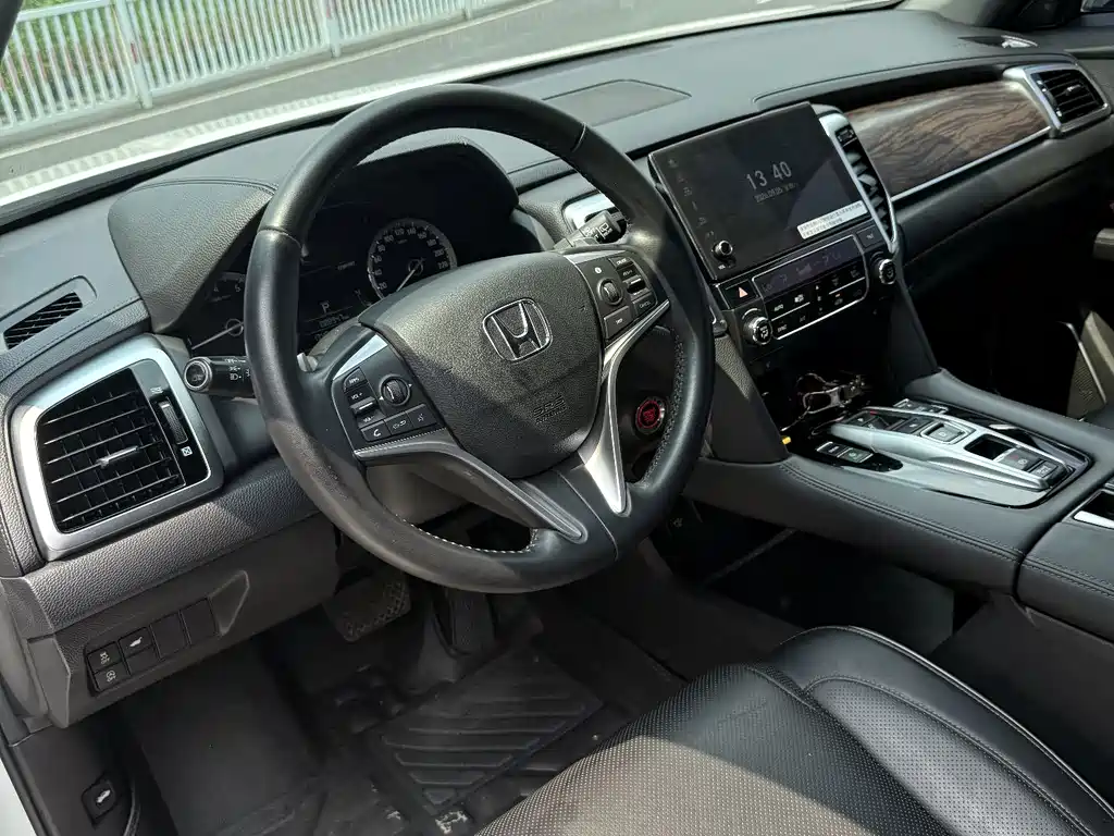 Honda UR-V — миниатюра 5