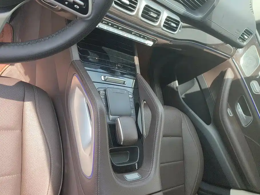 Mercedes-Benz GLE (Import) — миниатюра 16