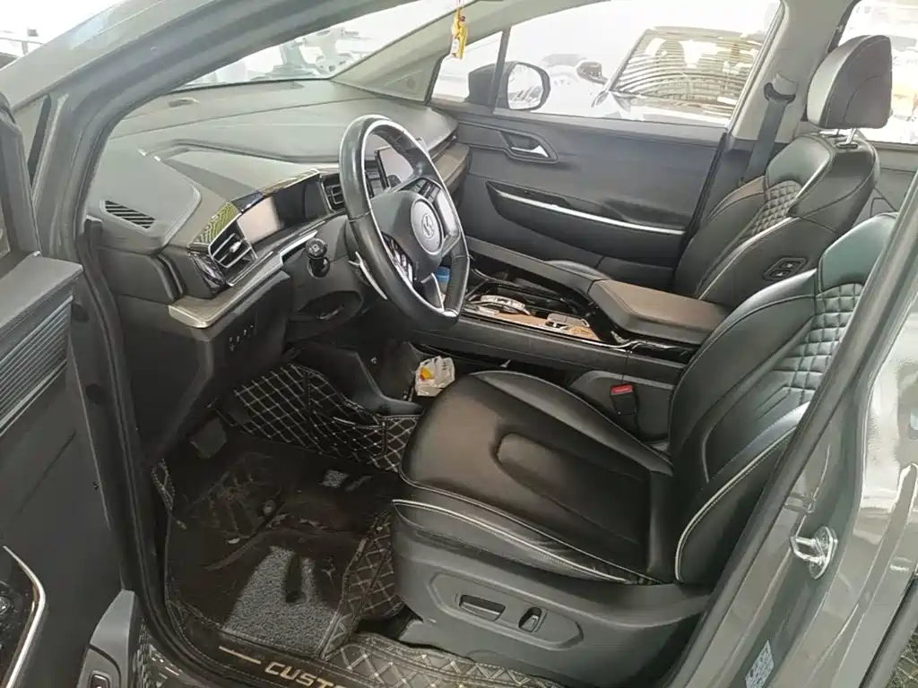 Hyundai Custo — миниатюра 15