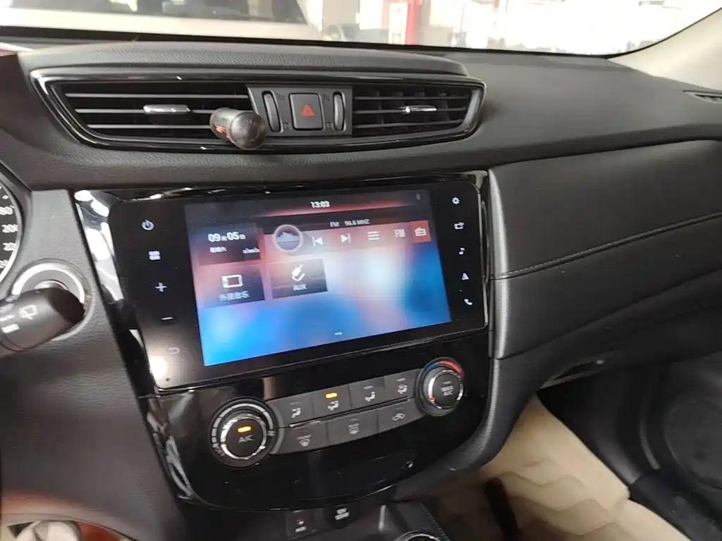 Nissan X-Trail — миниатюра 13