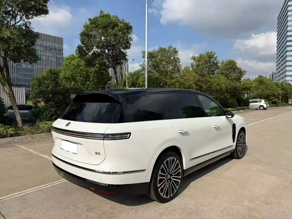 NIO ES8 — миниатюра 9