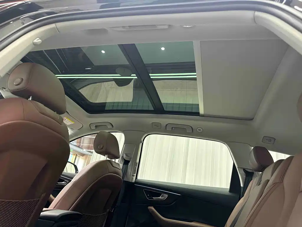 Audi Q7 — миниатюра 11