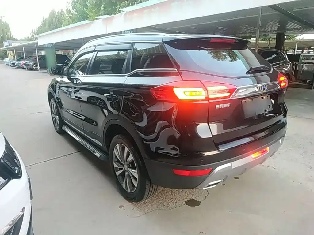 Geely Boyue — миниатюра 5
