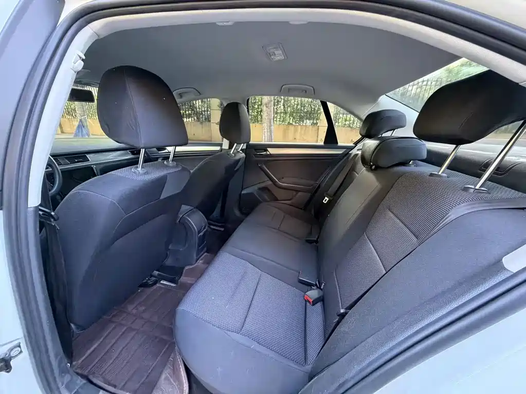 Volkswagen Bora — миниатюра 8
