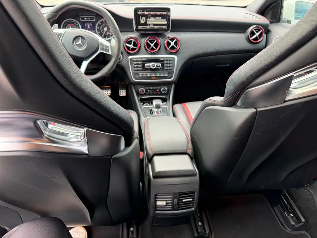 Mercedes-Benz A-Class AMG (Import) — миниатюра 13