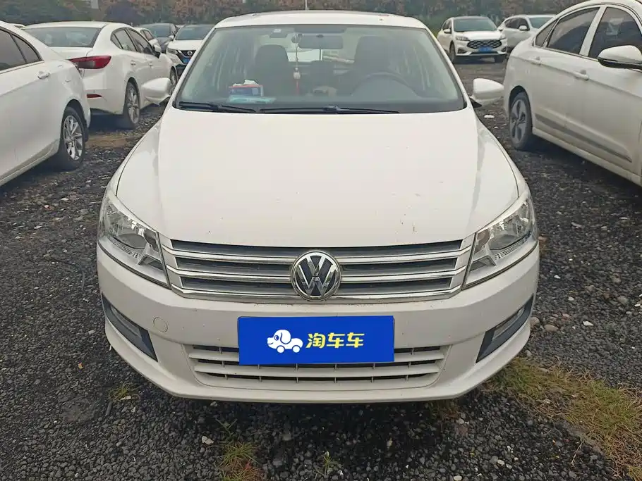 Volkswagen Santana — миниатюра 2