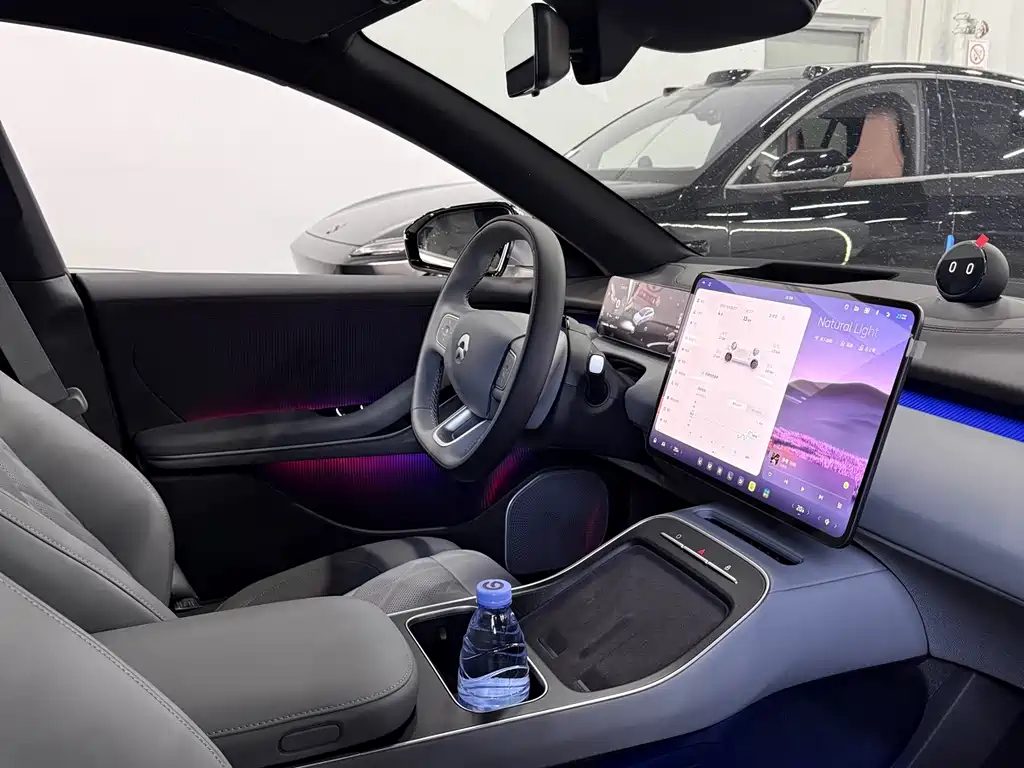 NIO ET5T — миниатюра 14