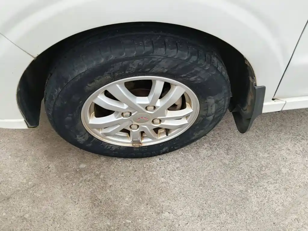 Wuling Hongguang — миниатюра 23