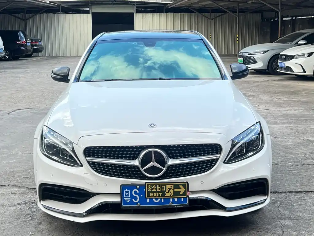 Mercedes-Benz C-Class — миниатюра 2