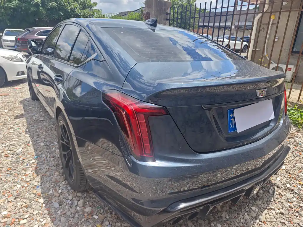 Cadillac CT5 — миниатюра 7