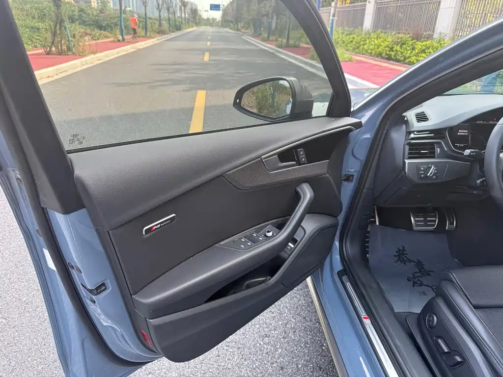 Audi A4L — миниатюра 8