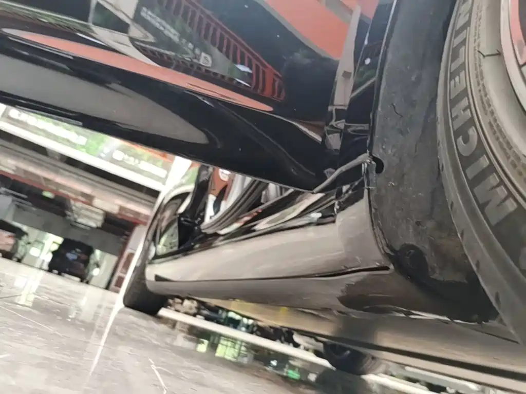 Tesla Model 3 — миниатюра 21