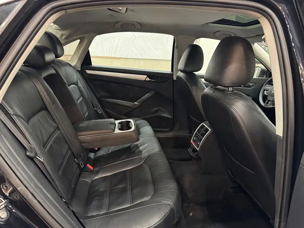 Volkswagen Passat — миниатюра 8