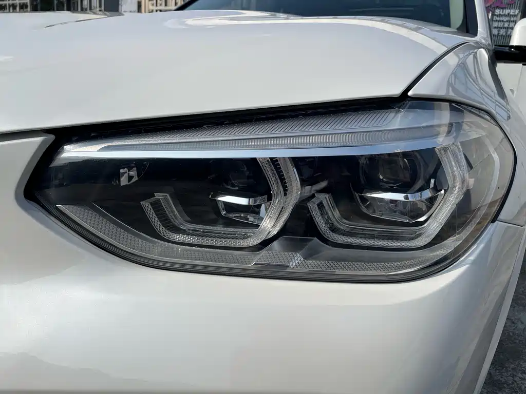 BMW X3 — миниатюра 24