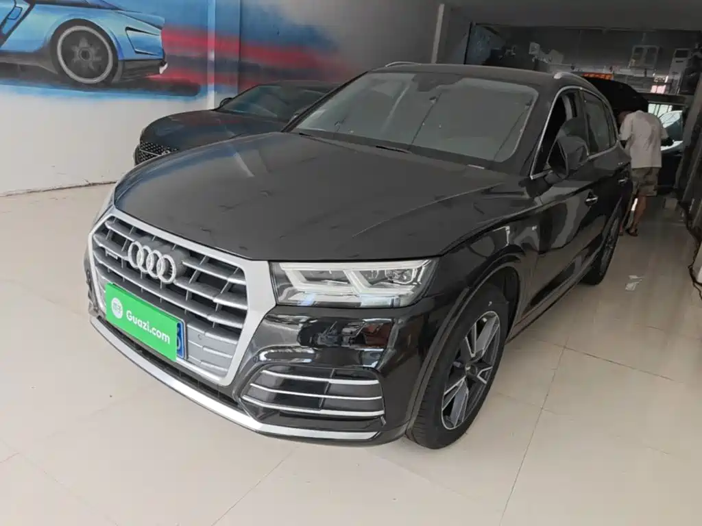 Audi Q5L — миниатюра 2