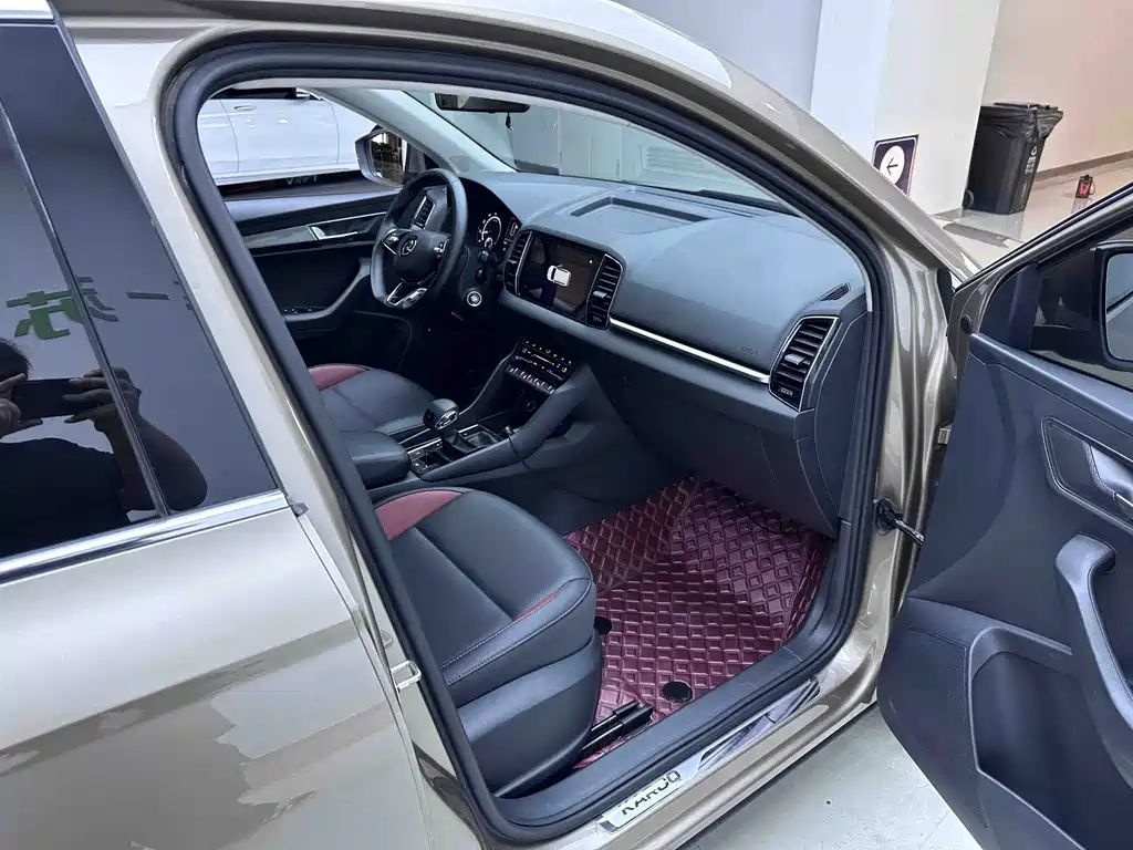 Skoda Karoq — миниатюра 10