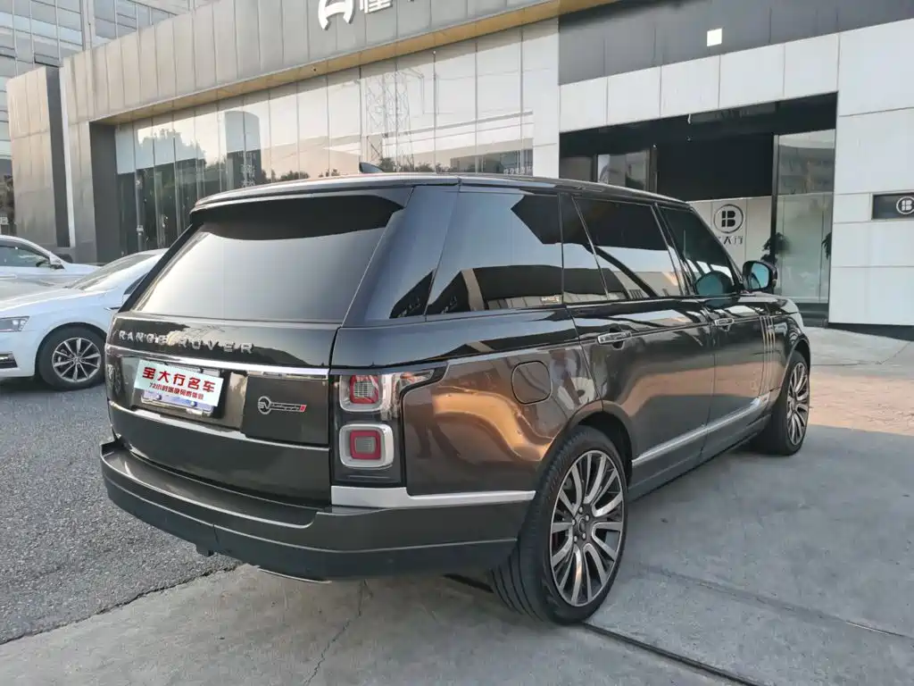 Land Rover Range Rover — миниатюра 2