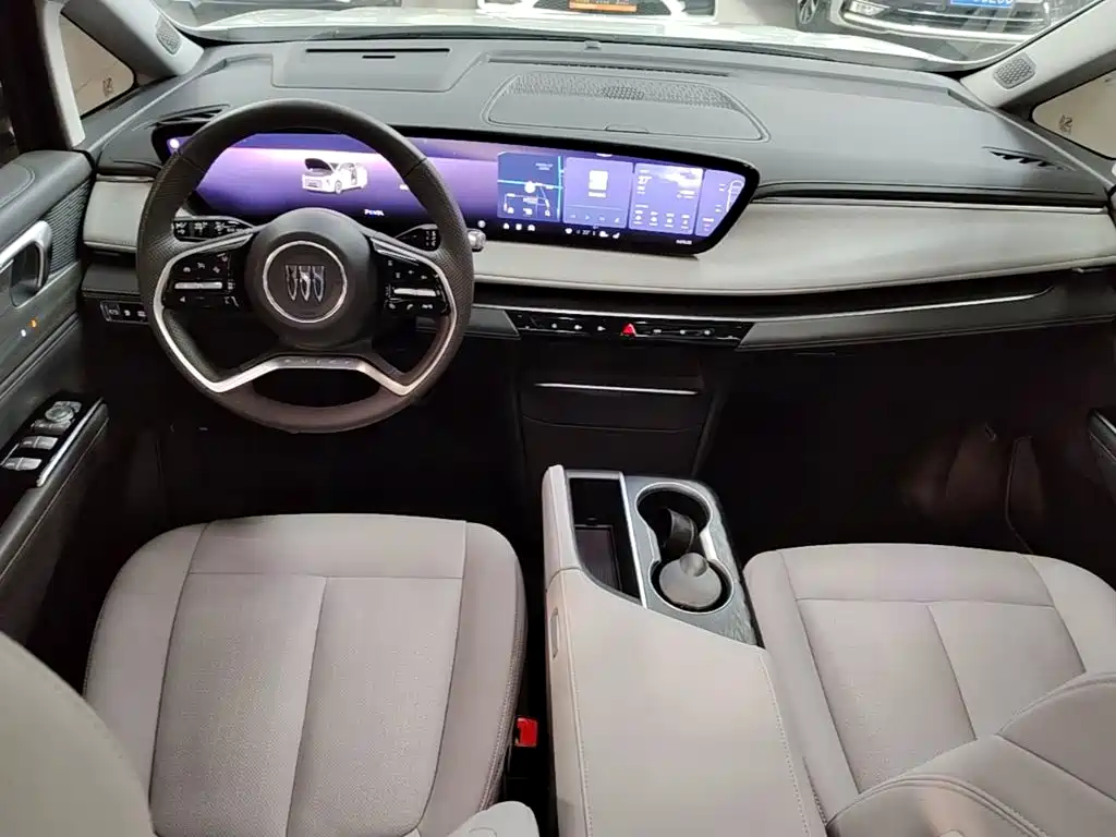 Buick GL8 — миниатюра 10