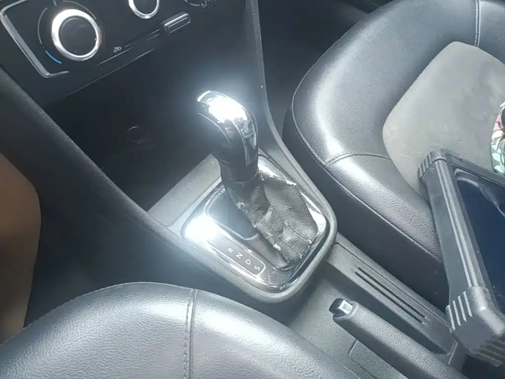 Volkswagen Santana — миниатюра 14