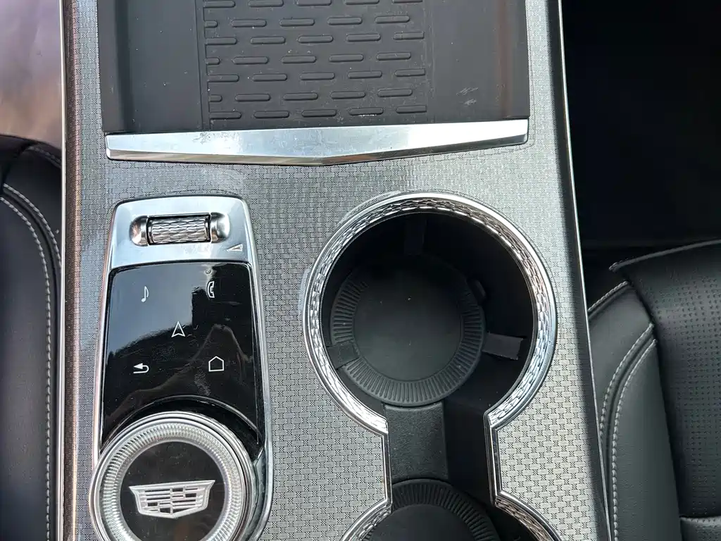 Cadillac XT5 — миниатюра 24