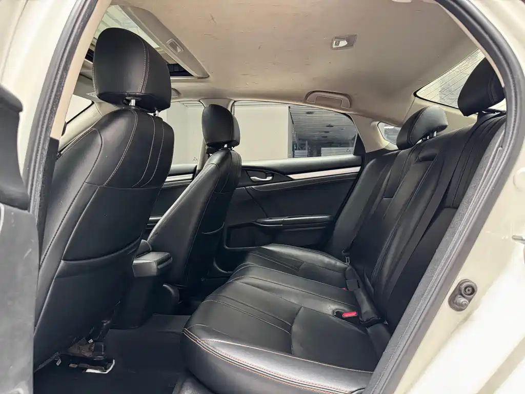 Honda Civic — миниатюра 13