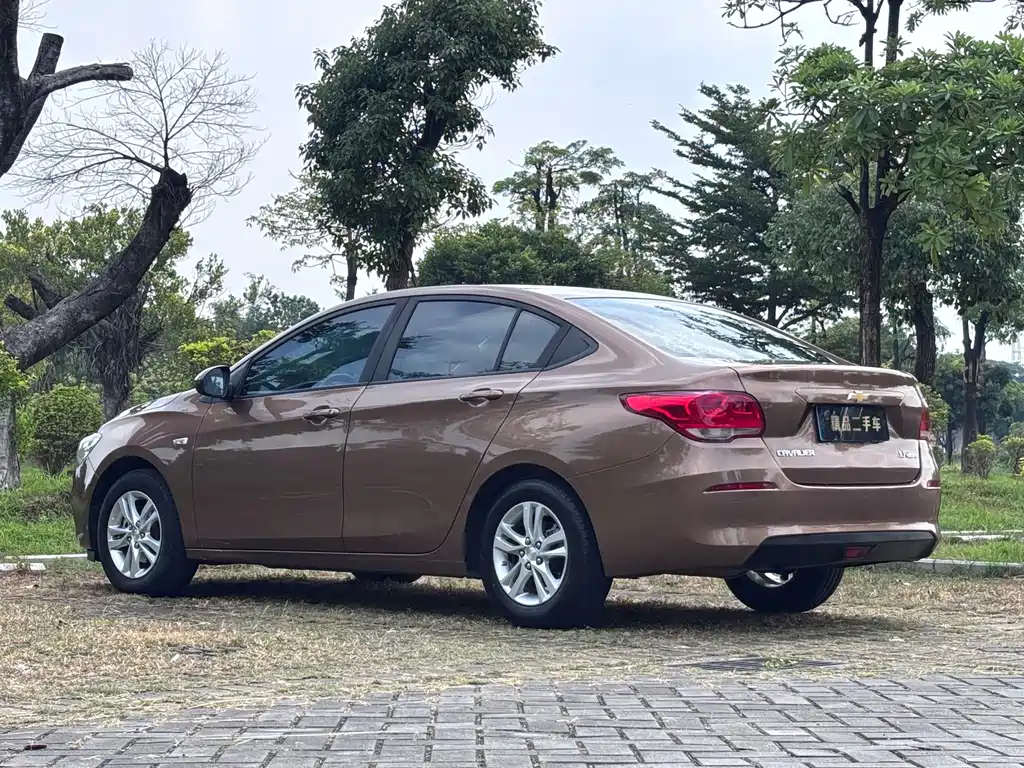 Chevrolet Cavalier — миниатюра 7