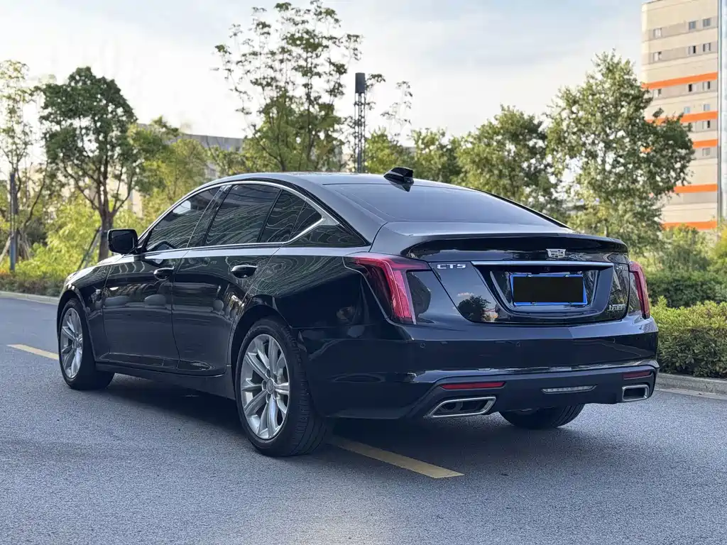 Cadillac CT5 — миниатюра 13