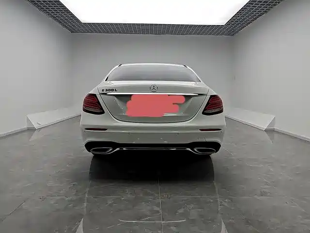 MERCEDES-BENZ  E CLASS