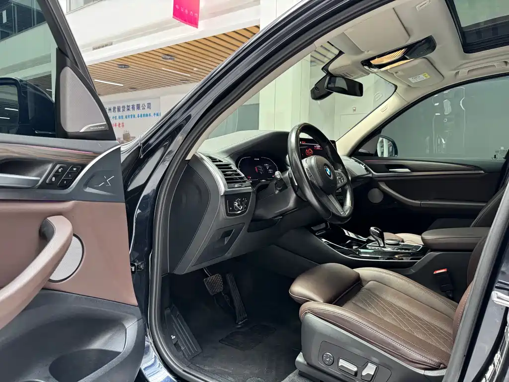 BMW X3 — миниатюра 9