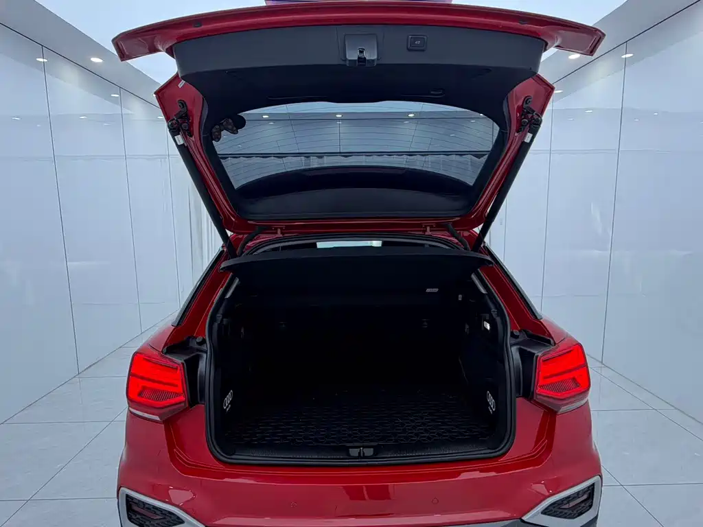 Audi Q2L — миниатюра 16