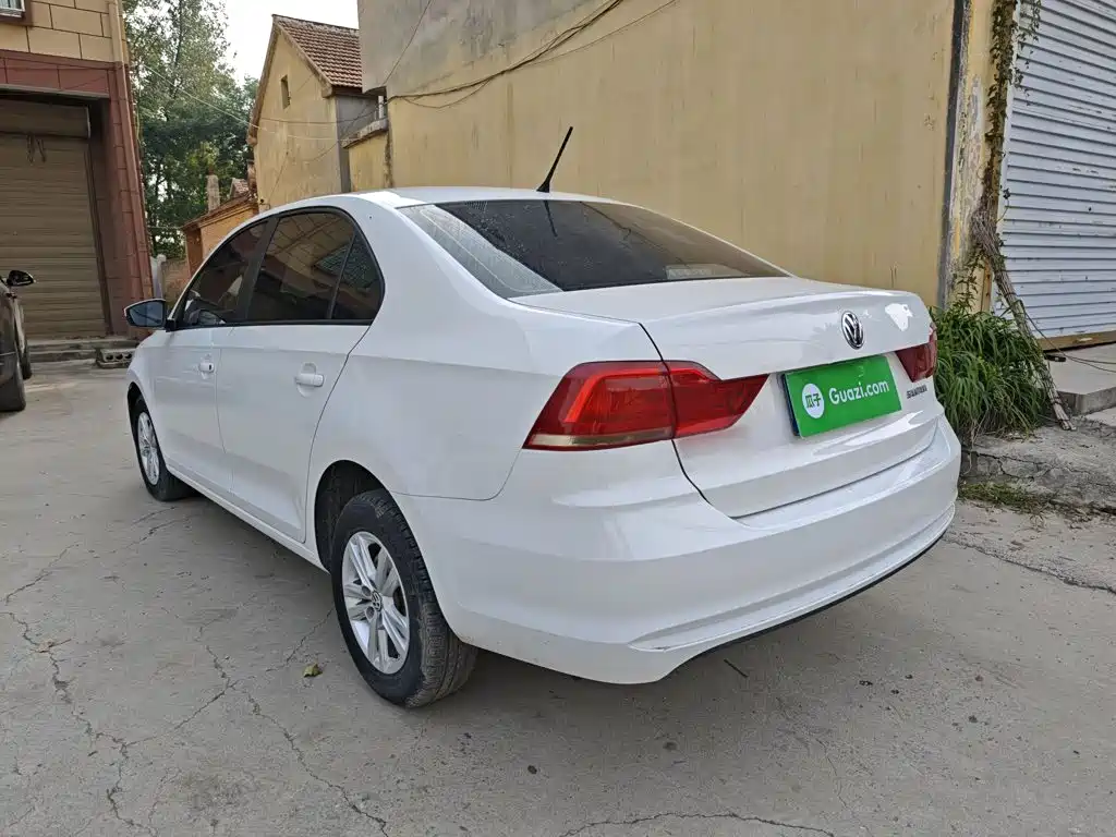 Volkswagen Santana — миниатюра 5