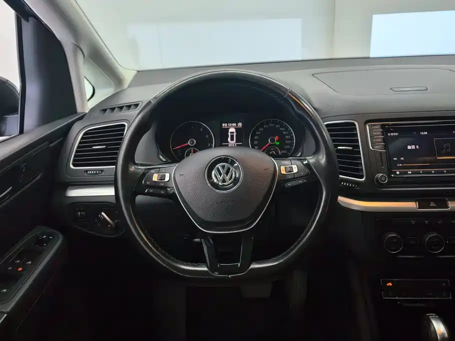 Volkswagen Sharan — миниатюра 15
