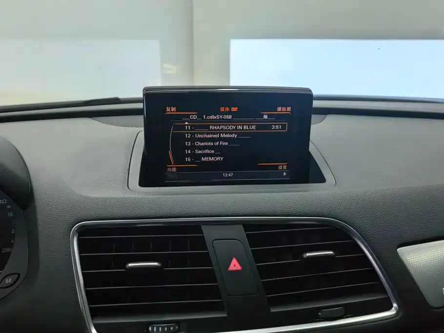 Audi Q3 — миниатюра 13