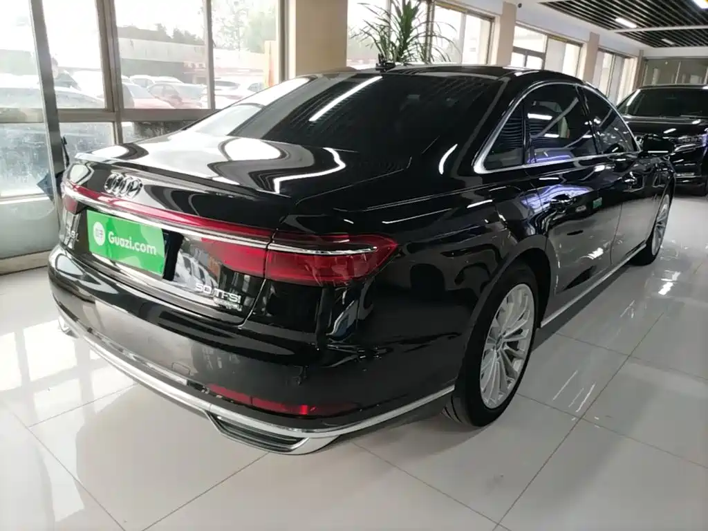 Audi A8 — миниатюра 7