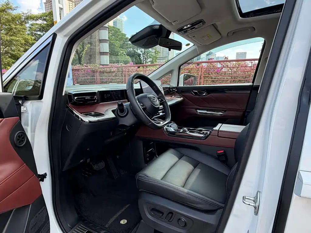 GAC Motor Trumpchi E8 PHEV — миниатюра 5